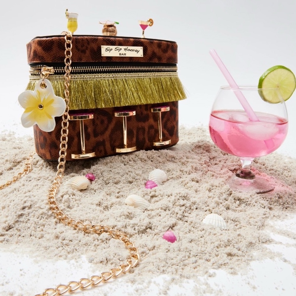 1st EDT. Sip Sip Hooray Betsey Johnson Tiki Bar Crossbody.